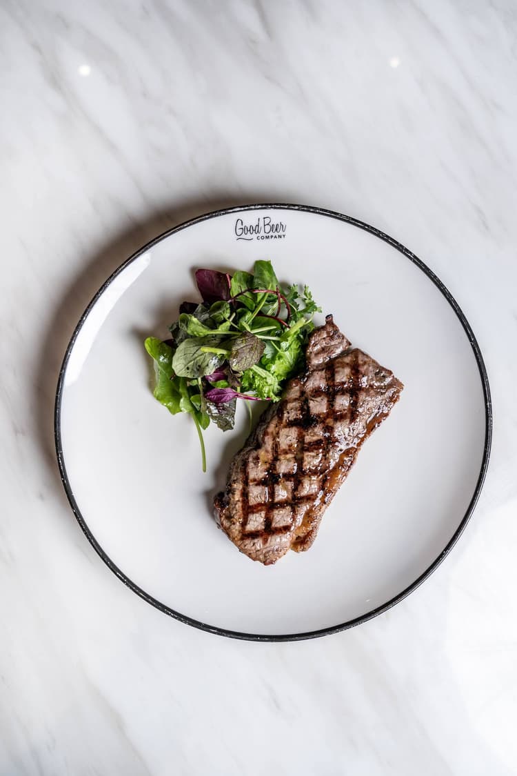 $21.90 Friday Sirloin Steak | Happy Hour Drinks & Specials