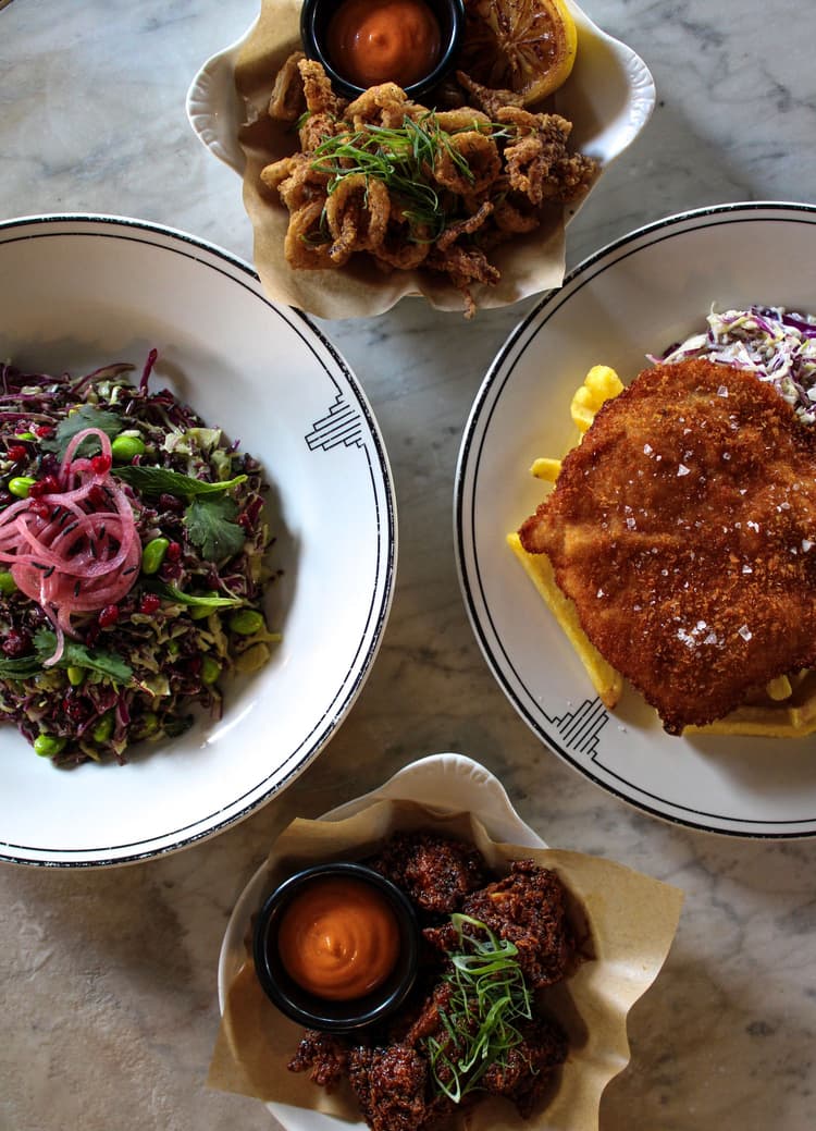 $18 LUNCH MONDAY TO FRIDAY | Happy Hour Drinks & Specials
