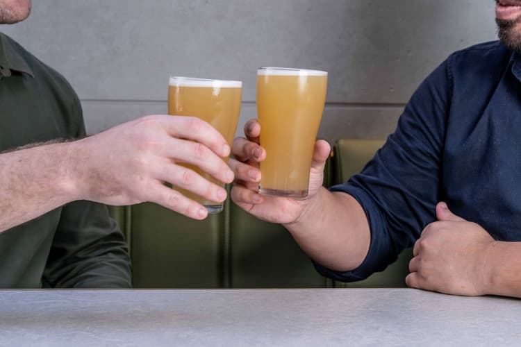 $7 Happy Hour | Happy Hour Drinks & Specials