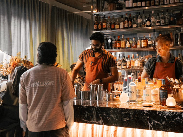 Happy Hour! | Happy Hour Drinks & Specials