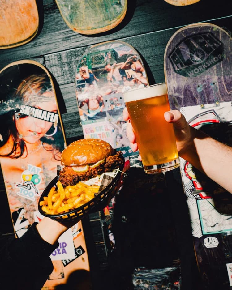 Friday Burger & Pint | Happy Hour Drinks & Specials