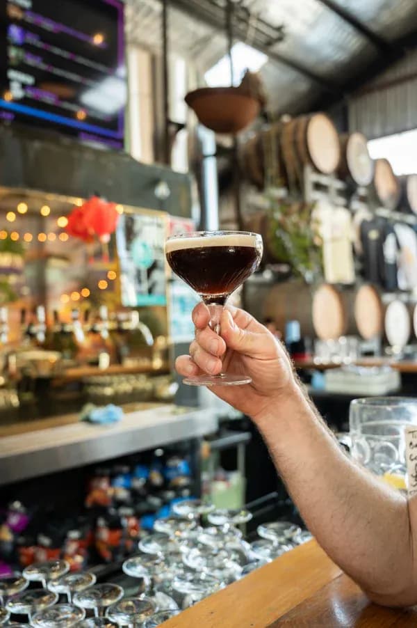 Cocktail Happy Hour | Happy Hour Drinks & Specials