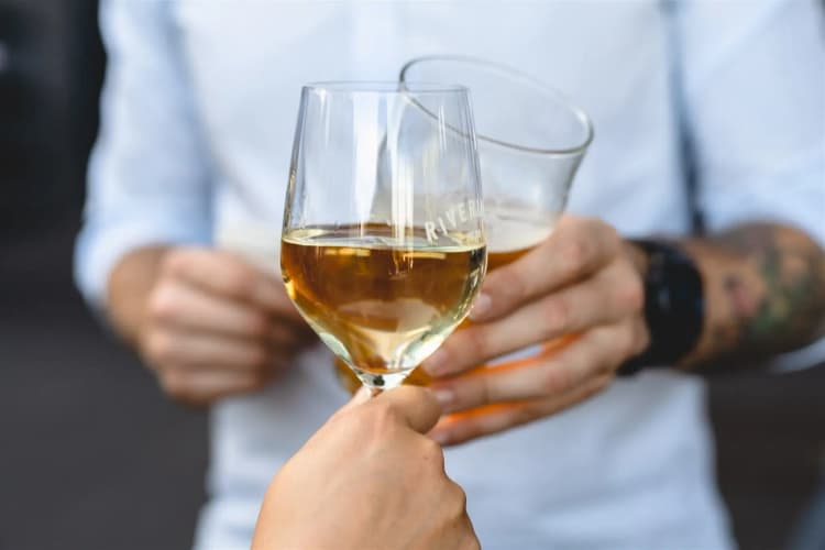 Happy Hour | Happy Hour Drinks & Specials