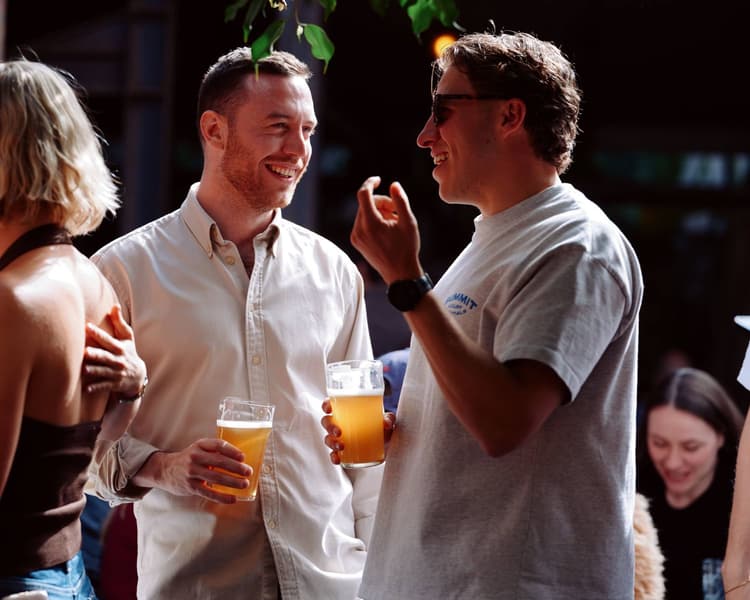 Siren to Siren $10 Pints  | Happy Hour Drinks & Specials