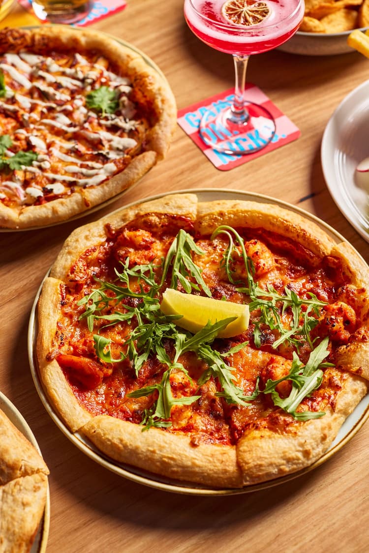 $10 PIzzas | Happy Hour Drinks & Specials