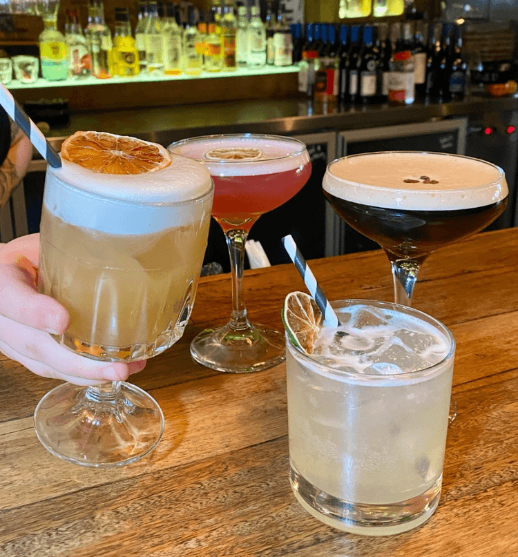 Late night Cocktail Happy Hour | Happy Hour Drinks & Specials