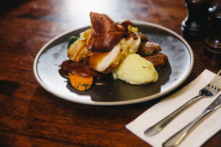 Sunday Roast | Happy Hour Drinks & Specials