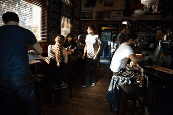 Top 5 Best Front Bars in Melbourne | Happy Hour Drinks & Specials