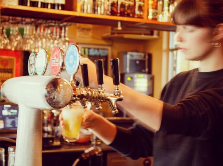 HAPPY HOUR: 3-6PM FROM TUESDAY - FRIDAY | Happy Hour Drinks & Specials