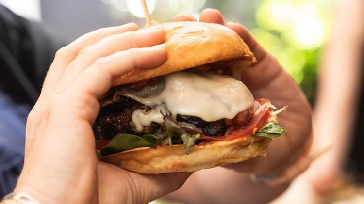 $20 Burger & Beer | Happy Hour Drinks & Specials