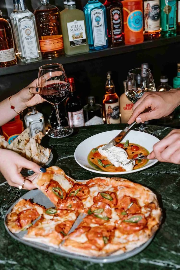 Pre-Show Dining | Happy Hour Drinks & Specials