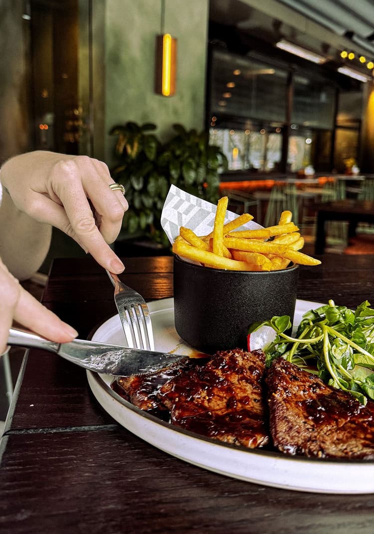 Lunch Specials | Happy Hour Drinks & Specials