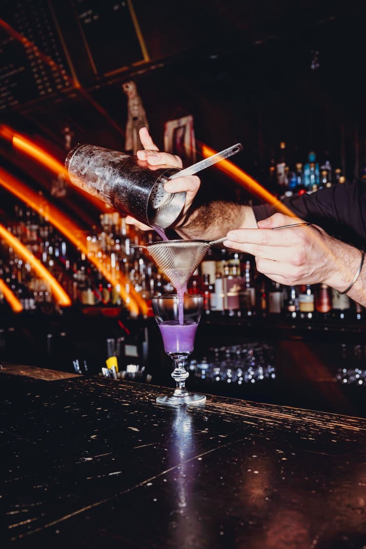 Happy Hour | Happy Hour Drinks & Specials