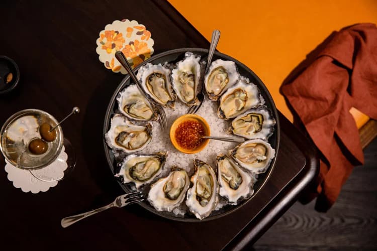 Oyster Hour | Happy Hour Drinks & Specials