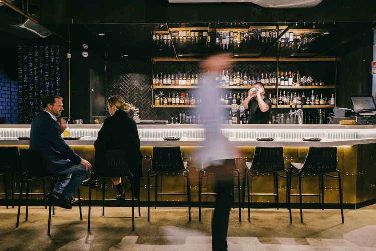 EXPRESS LUNCH / PRE-THEATRE MENU | Happy Hour Drinks & Specials