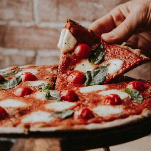 $15 Pizza Night | Happy Hour Drinks & Specials