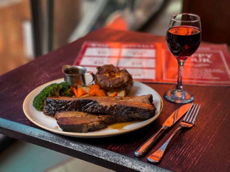 Sunday $26 Roast & Red | Happy Hour Drinks & Specials