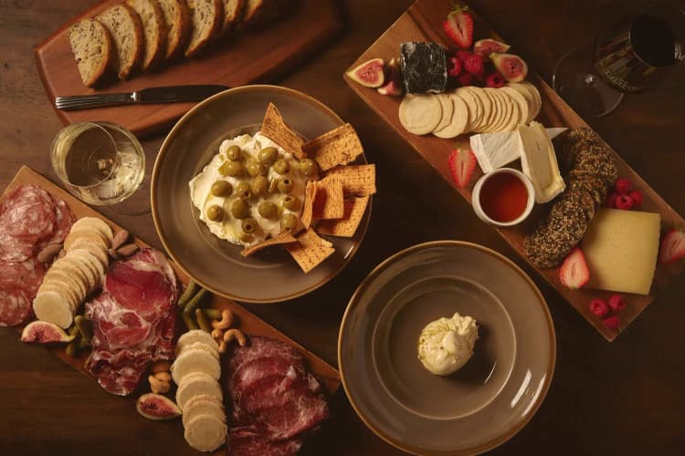 After Hour Bites | Happy Hour Drinks & Specials