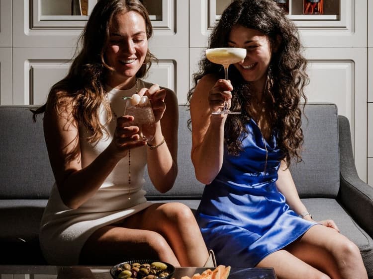 Happy Hour | Happy Hour Drinks & Specials