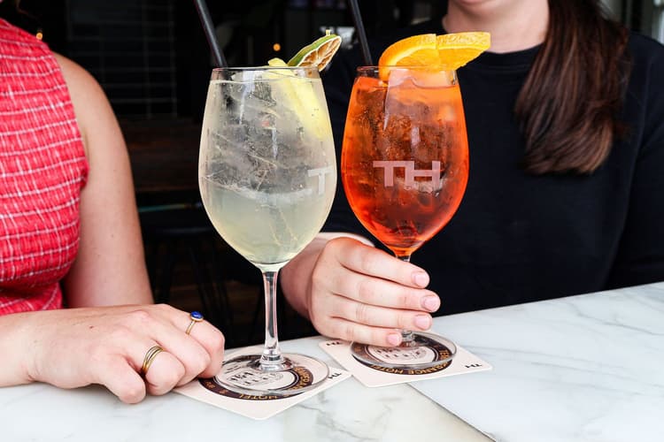 Happy Hour | Happy Hour Drinks & Specials