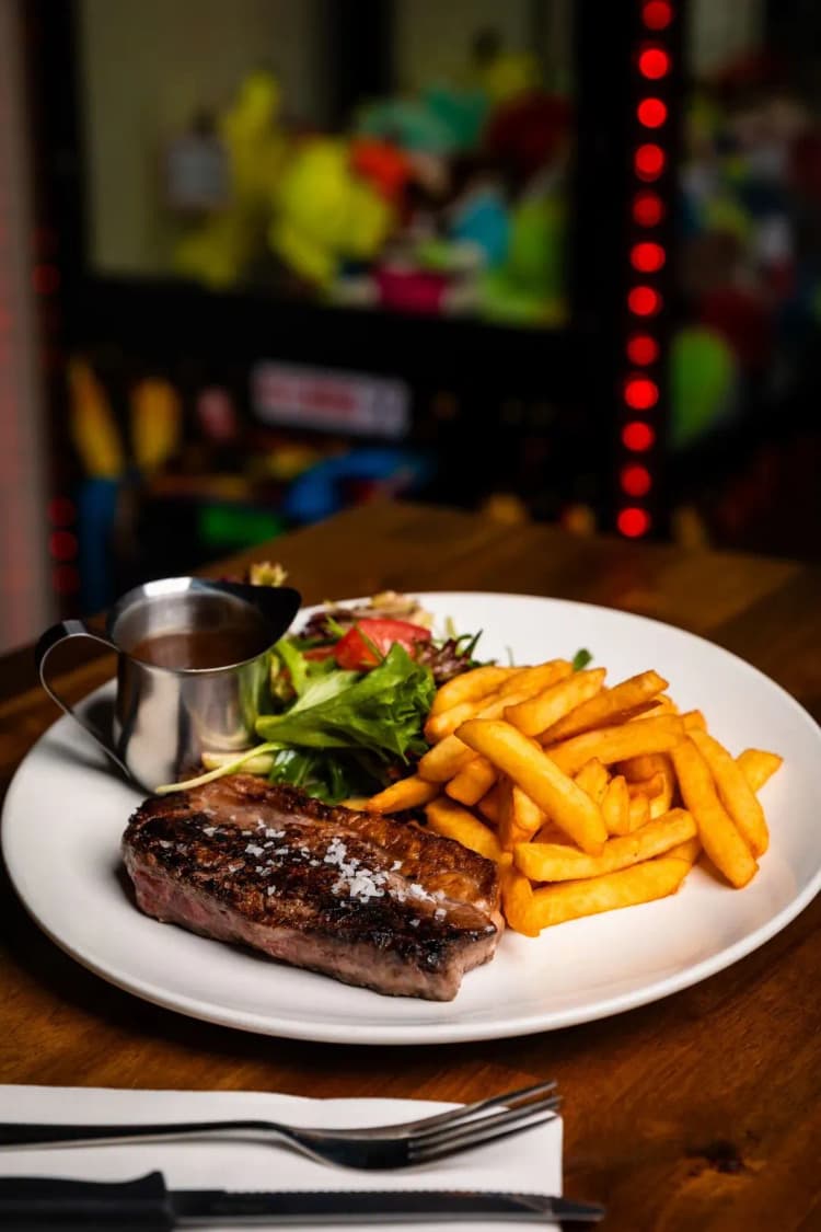 Thursday Steak Night | Happy Hour Drinks & Specials