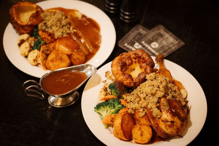 Sunday Roast $28.5 | Happy Hour Drinks & Specials