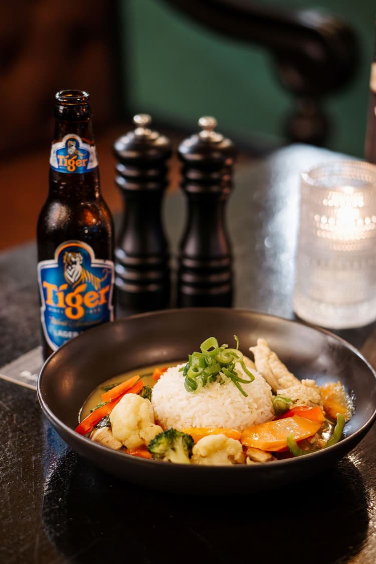 Tuesday Thai Curry & Tiger $26.5 | Happy Hour Drinks & Specials