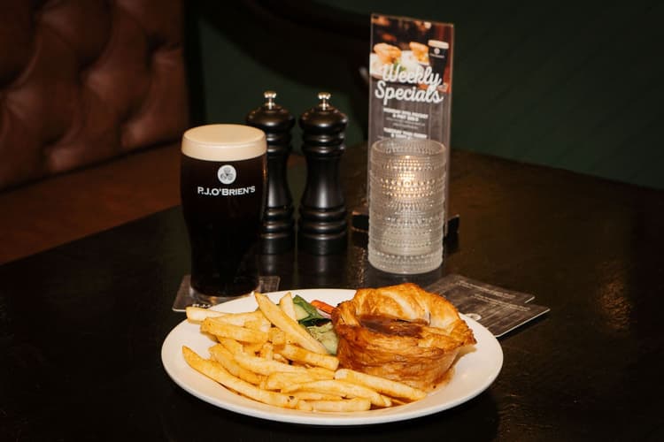 Friday Pie & Guinness $29.5 | Happy Hour Drinks & Specials