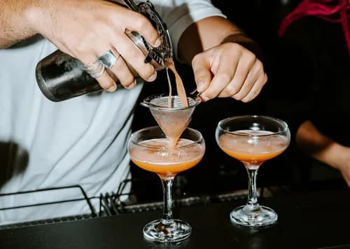 Happy Hour | Happy Hour Drinks & Specials