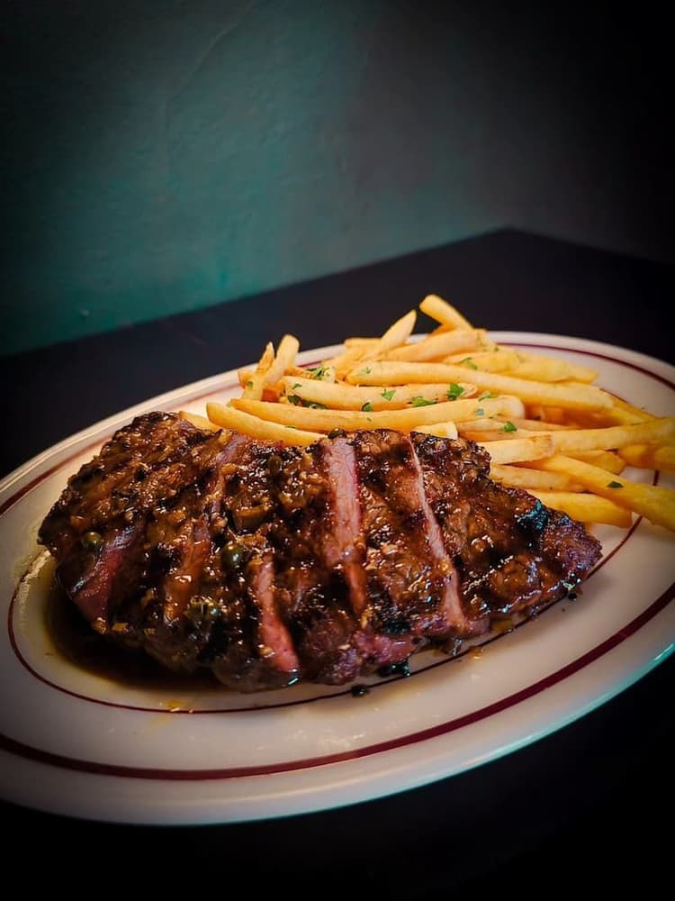 Steak Sundays | Happy Hour Drinks & Specials