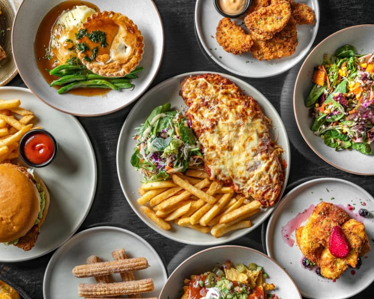 $25 Sunday Roast | Happy Hour Drinks & Specials