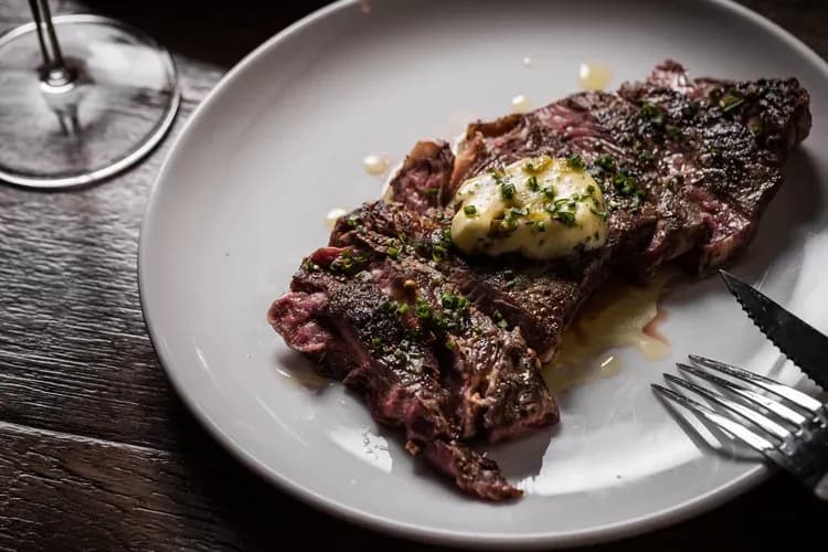 $25 Lunch Special | Happy Hour Drinks & Specials