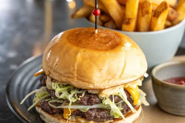Thursday Burgers & Beer | Happy Hour Drinks & Specials