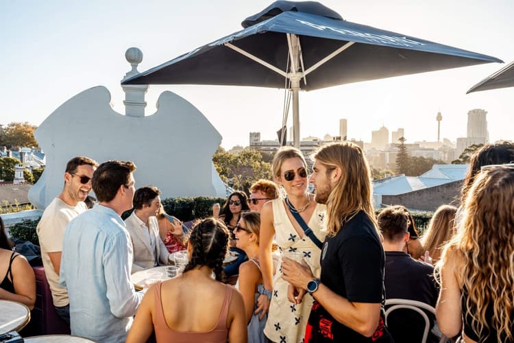 HOSPO SUNDAYS! | Happy Hour Drinks & Specials