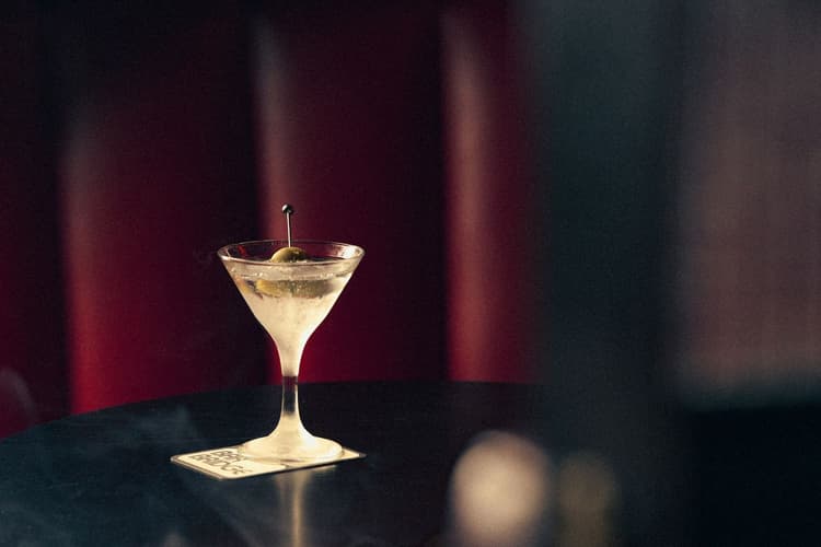 Happy Hour | Happy Hour Drinks & Specials