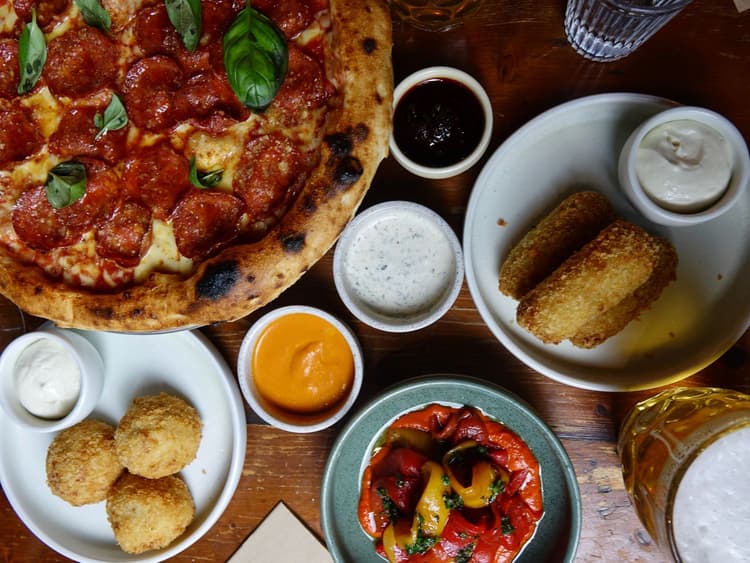 All You Can Eat Sundays | Happy Hour Drinks & Specials