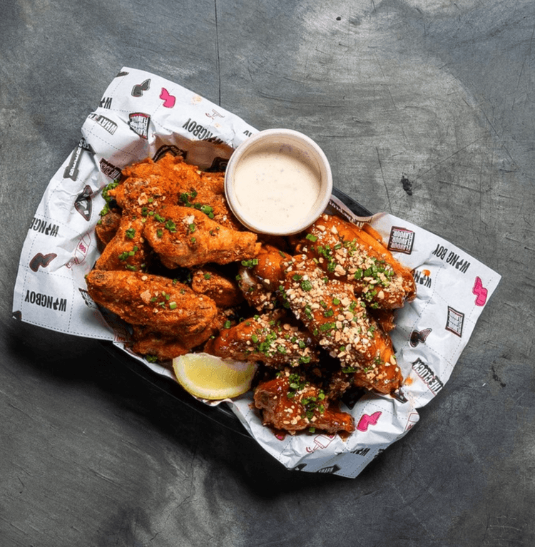 $22 1KG WINGS | Happy Hour Drinks & Specials