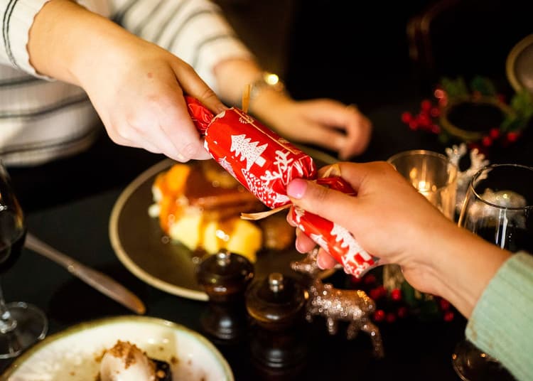 Christmas Eve Lunch & Dinner | Happy Hour Drinks & Specials