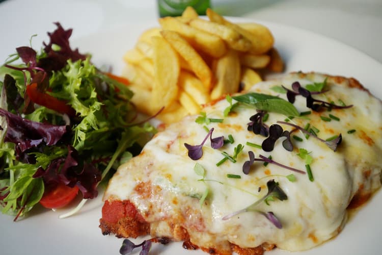 Parmi Night | Happy Hour Drinks & Specials