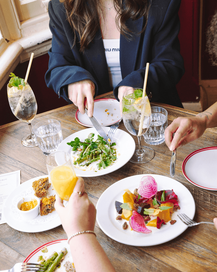 Bottomless at The Fitz | Happy Hour Drinks & Specials