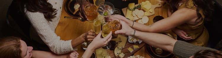 Bottomless Brunch | Happy Hour Drinks & Specials