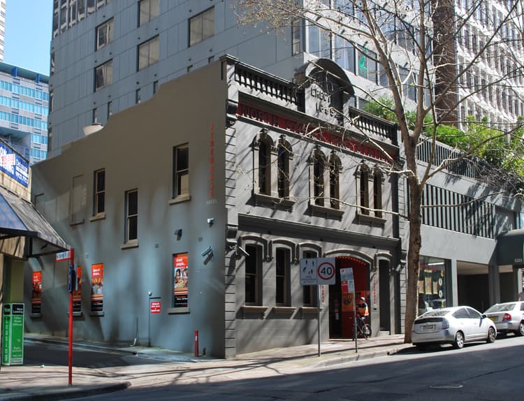 $30 Steak Frites | Happy Hour Drinks & Specials